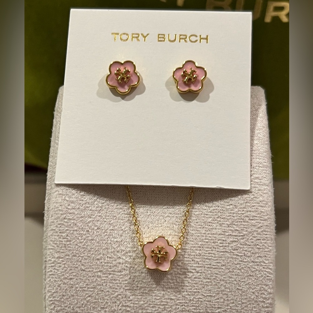 Tory Burch Kira Enamel Flower Pendant Necklace and Earrings